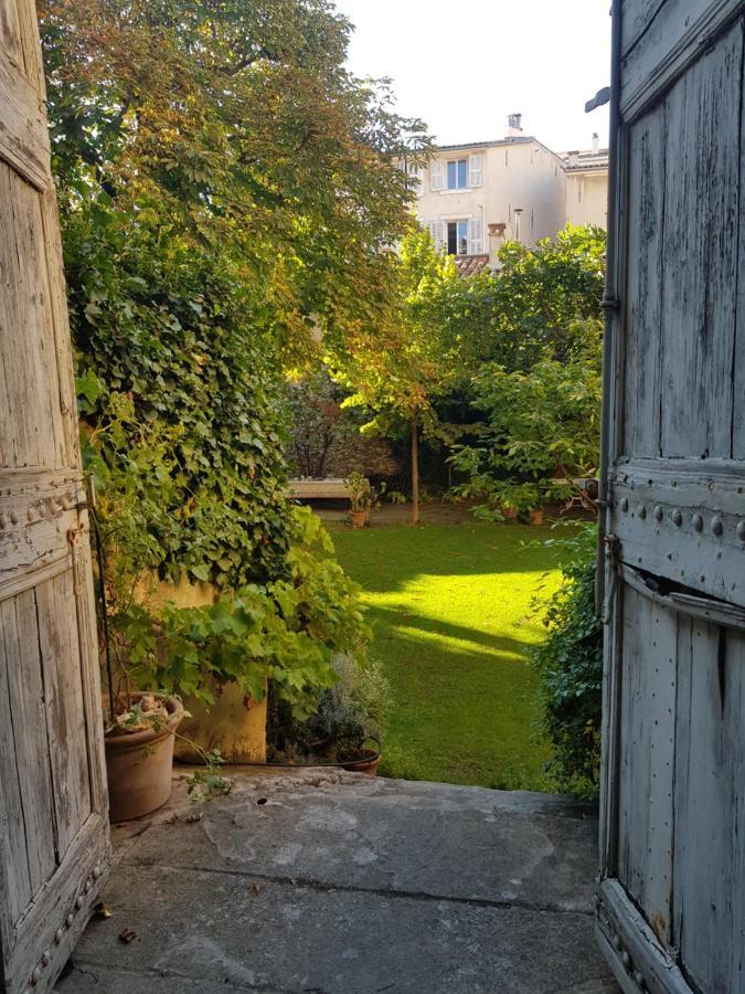 آيكس أومبروفينس Bed And Breakfast Jardin De Marie المظهر الخارجي الصورة